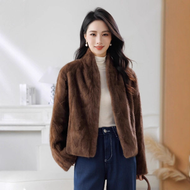 2025新款水貂皮草外套短款休闲小翻领拼貂皮大衣女2025海宁水貂毛