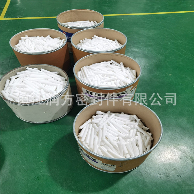 批量生产四氟模压棒。四氟棒,材料用全新料,加工交货及时
