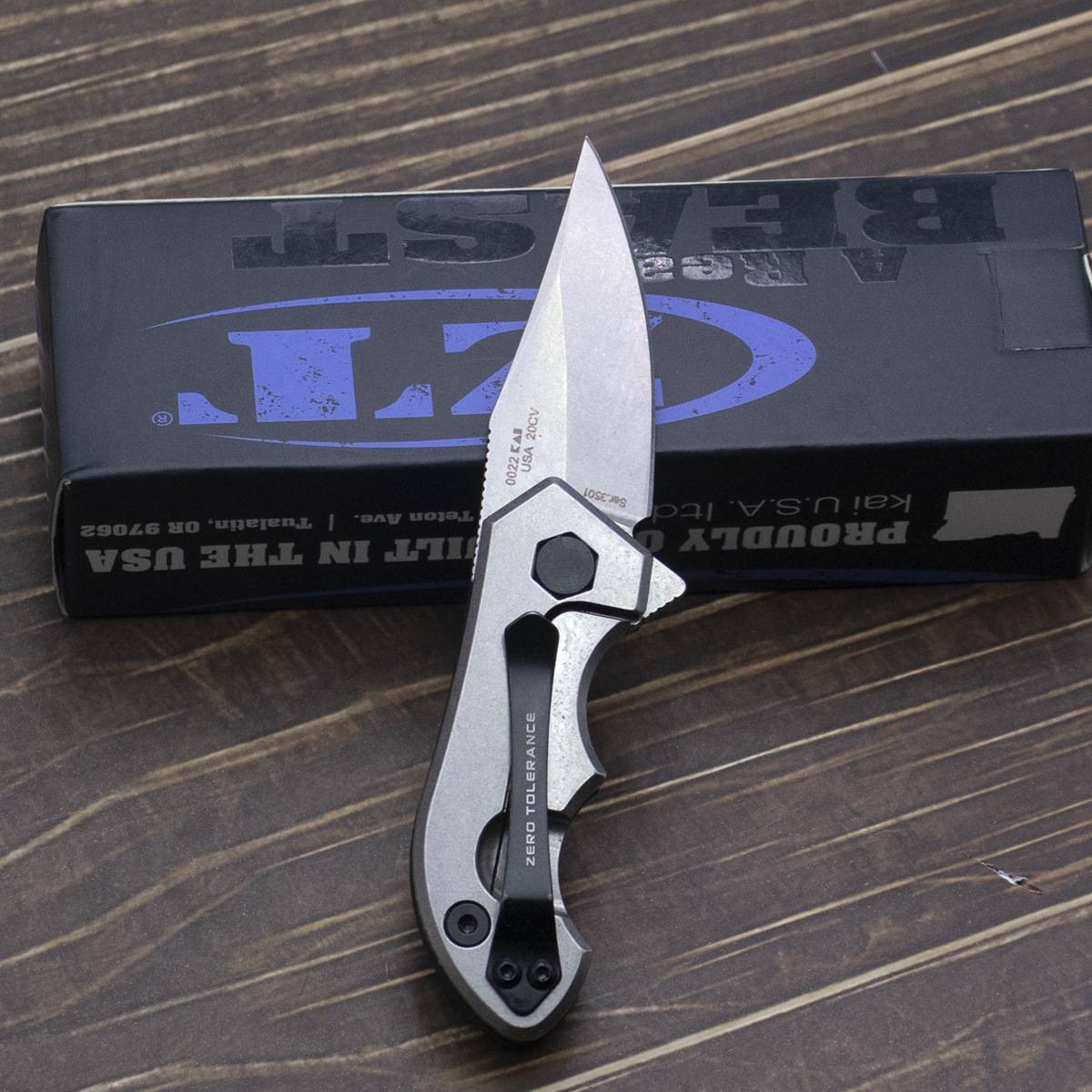 ZT0022零误差迷你折刀跨境直供高档碳纤维手柄滚珠轴承D2钢小刀