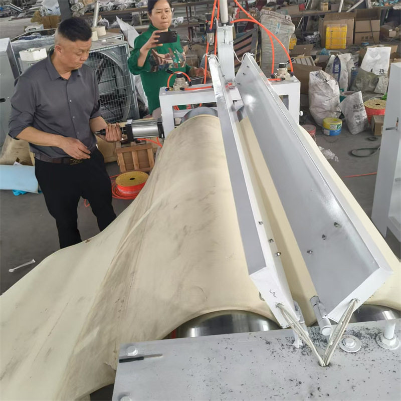 XPE/EVA珍珠棉增厚复合机