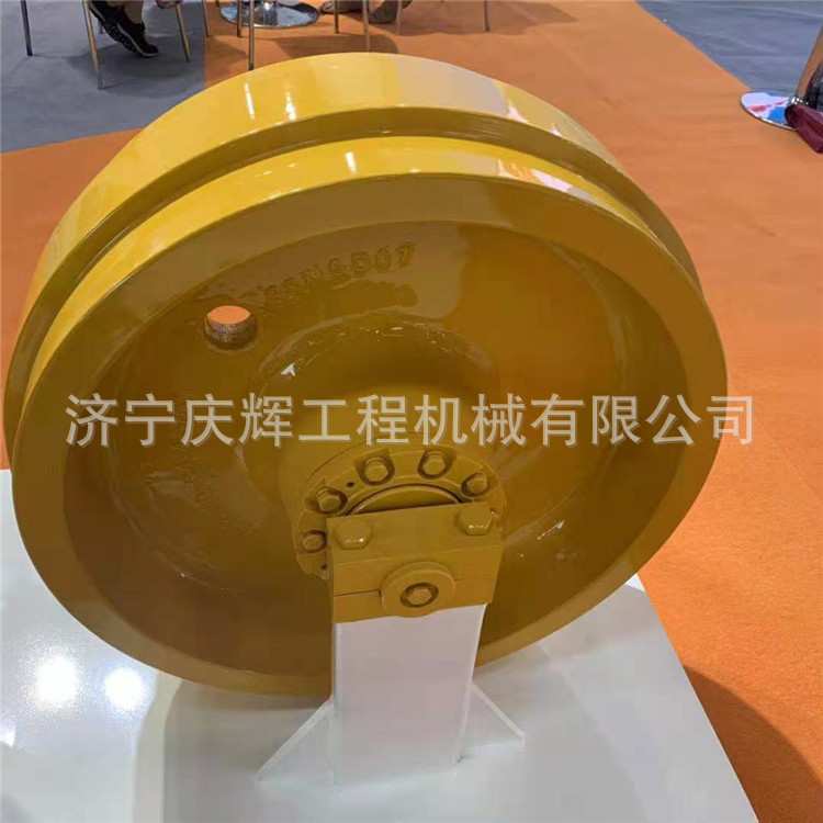 山推推土机SD160引导轮16Y-40-03000 推土机TY160履带板全车配件