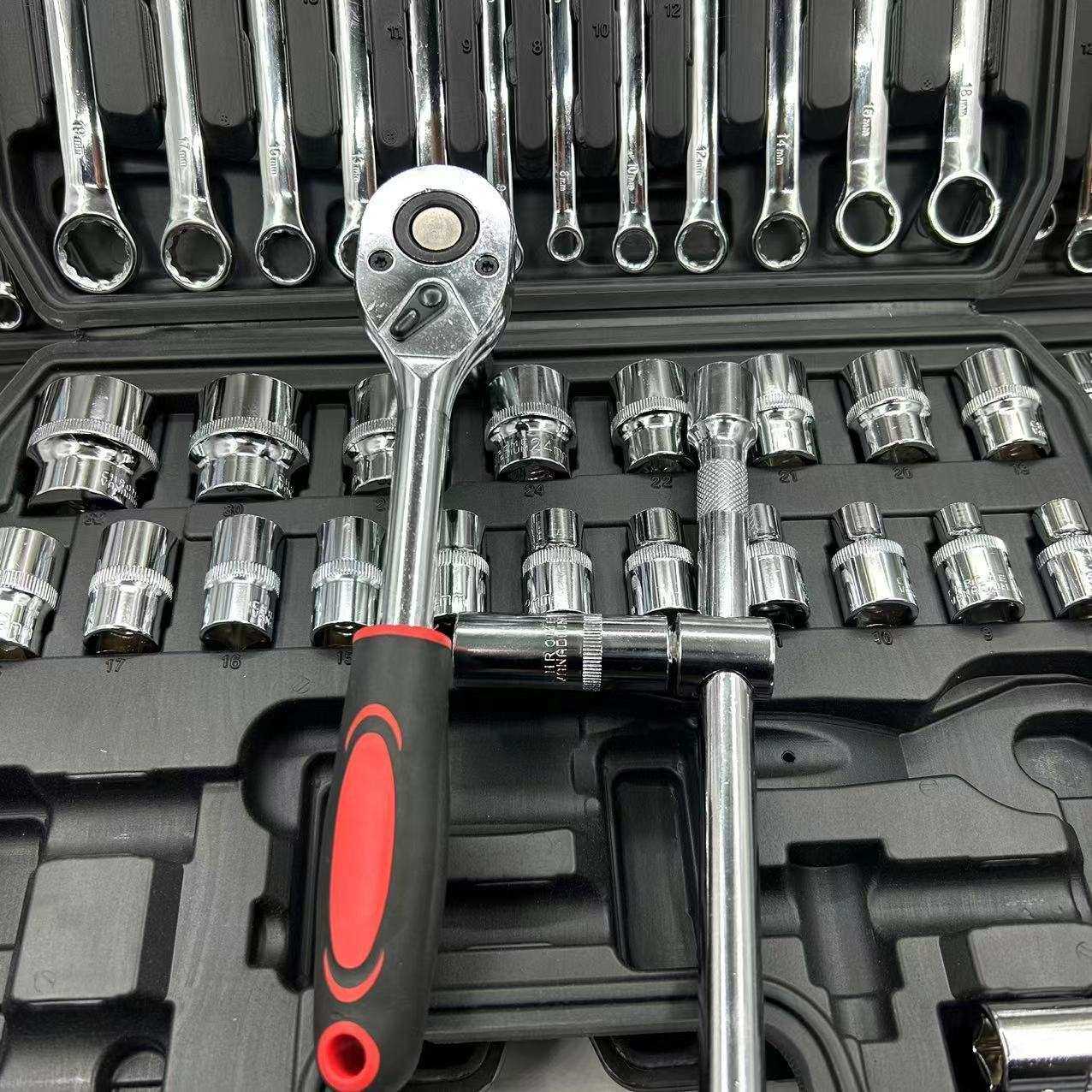 新款37件套快速棘轮大飞套筒扳手修车工具全套查看详情其他