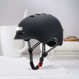 2022 NEW Bike Cycling Helmet Smart Led Tail Light Bike