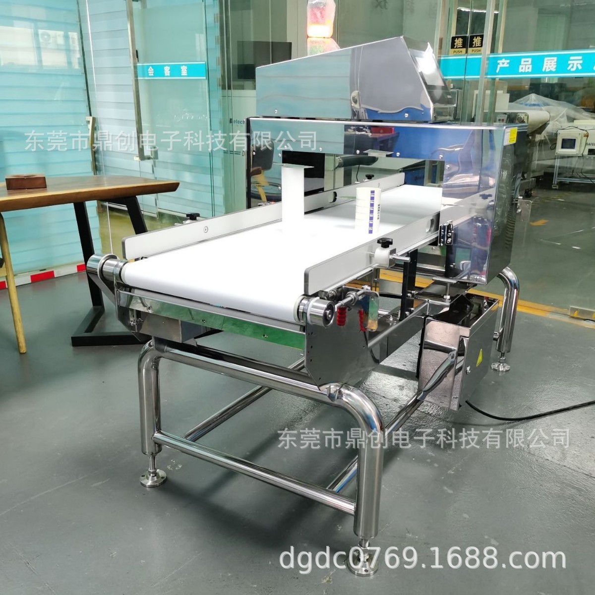 输送带式金属杂质探测机 月饼饼类金属探测器 休闲食品检测金检机