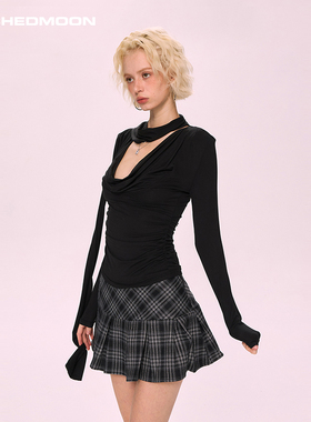 ARCHEDMOON 黑色v荡领长袖内搭打底针织衫设计感小众修身上衣女秋