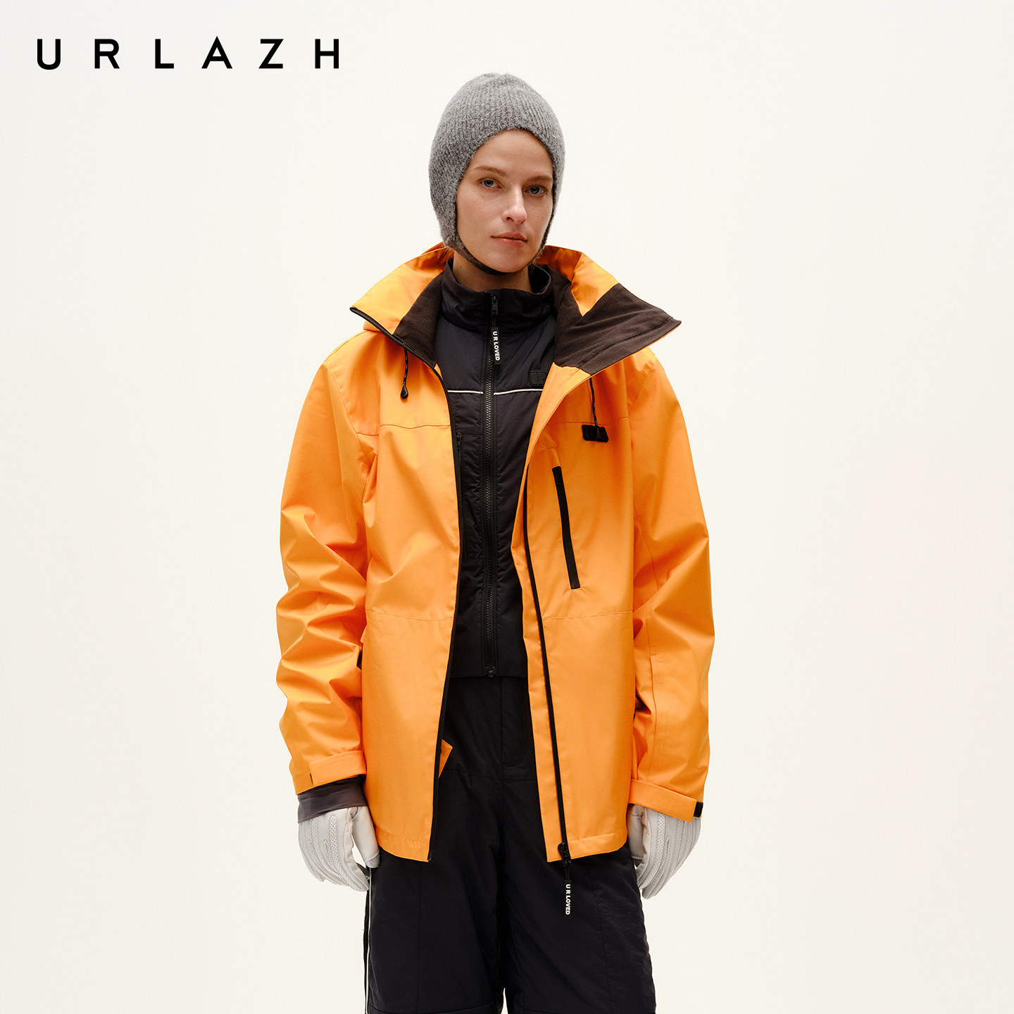 URLAZH有兰冬季新款暖冬户外风亮眼阳光橙立领连帽雪服宽松棉服女