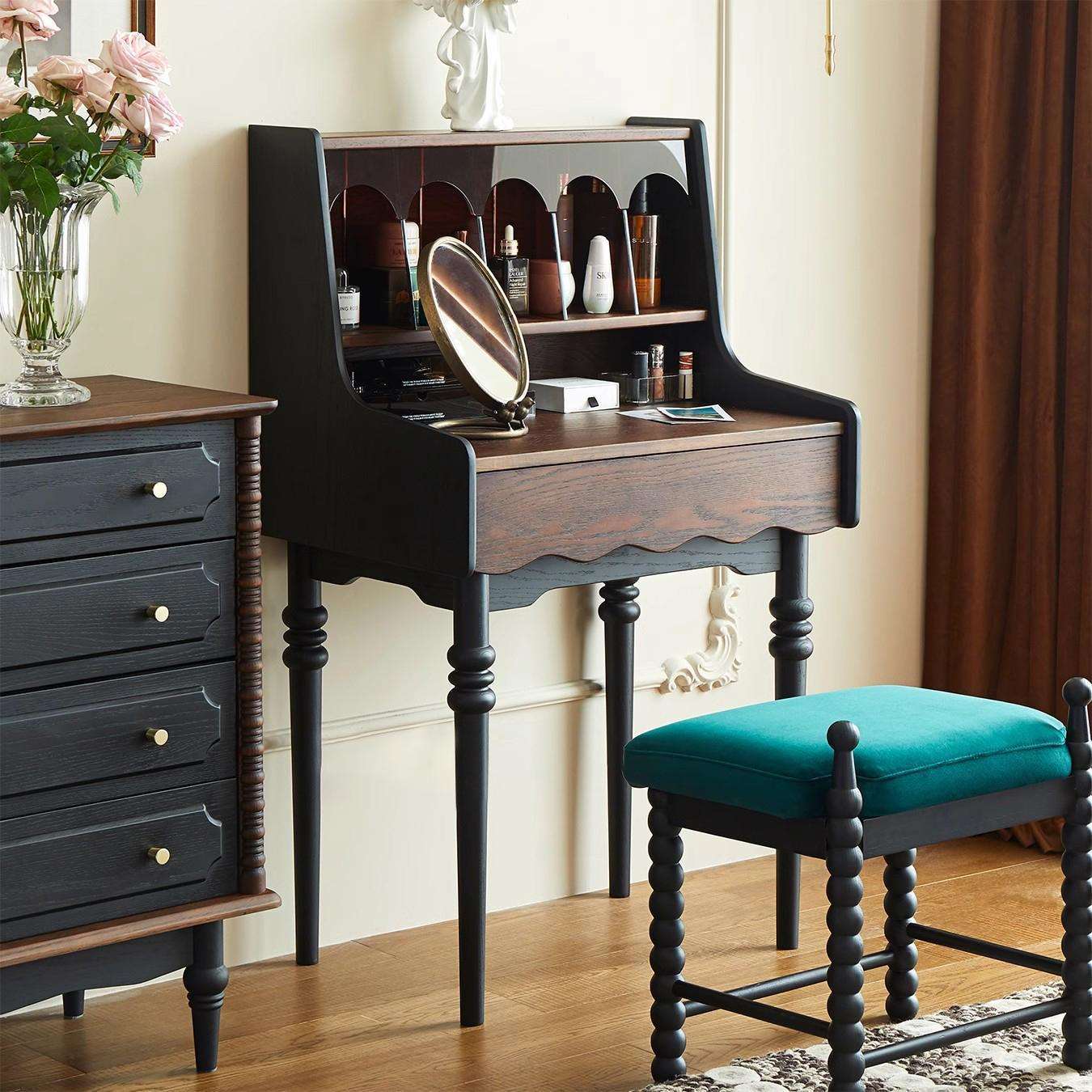 法式复古实木梳妆台卧室储物化妆桌子美式小户型床边中古风化妆台