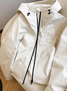 小C家 白色连帽夹克冲锋衣女2025春季新款时尚宽松小个子百搭外套