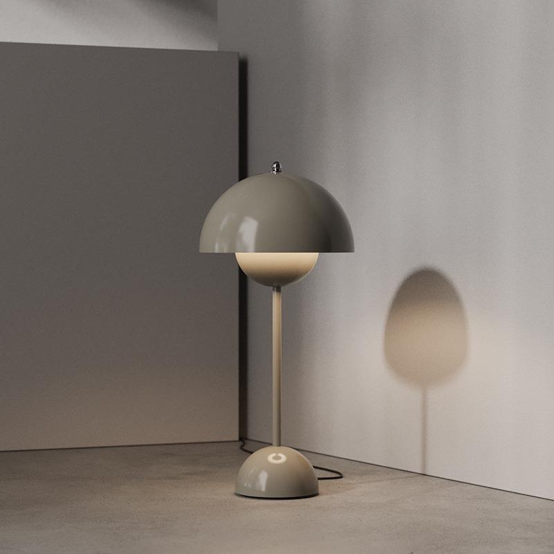 丹麦Traditi北欧后现代VP9花苞台灯便携充电调光卧室床头氛围灯