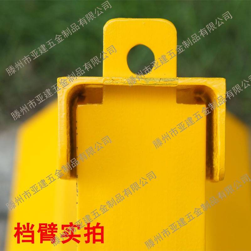 槽钢车位锁地锁加厚防撞地锁防压停车桩汽车停车位固定三角占位锁