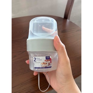 狗狗外出水杯便携式双层零食水分格收纳瓶迷你猫咪户外饮食饮水器