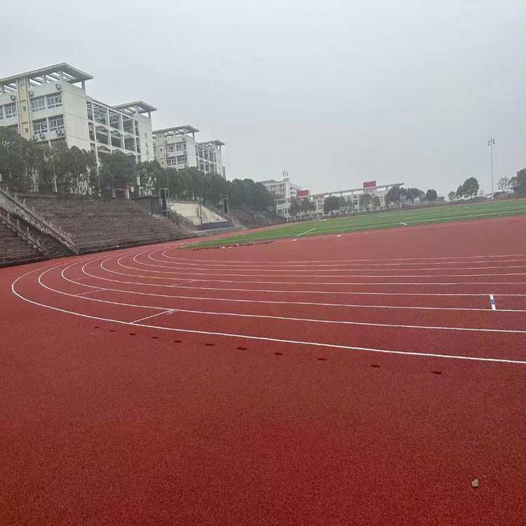广东厂家供应学校操场透气型塑胶跑道 防滑耐磨材料 全国可施工