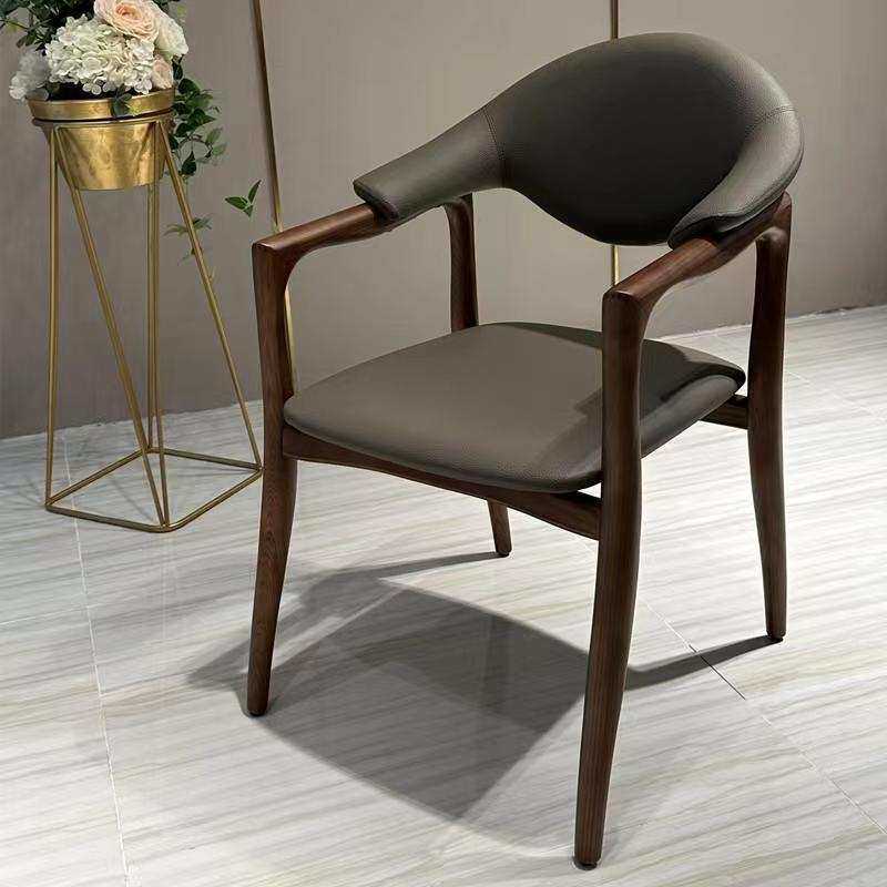 奶油风餐椅意大利设计师实木扶手椅子Tim chair 北欧家用书房单椅