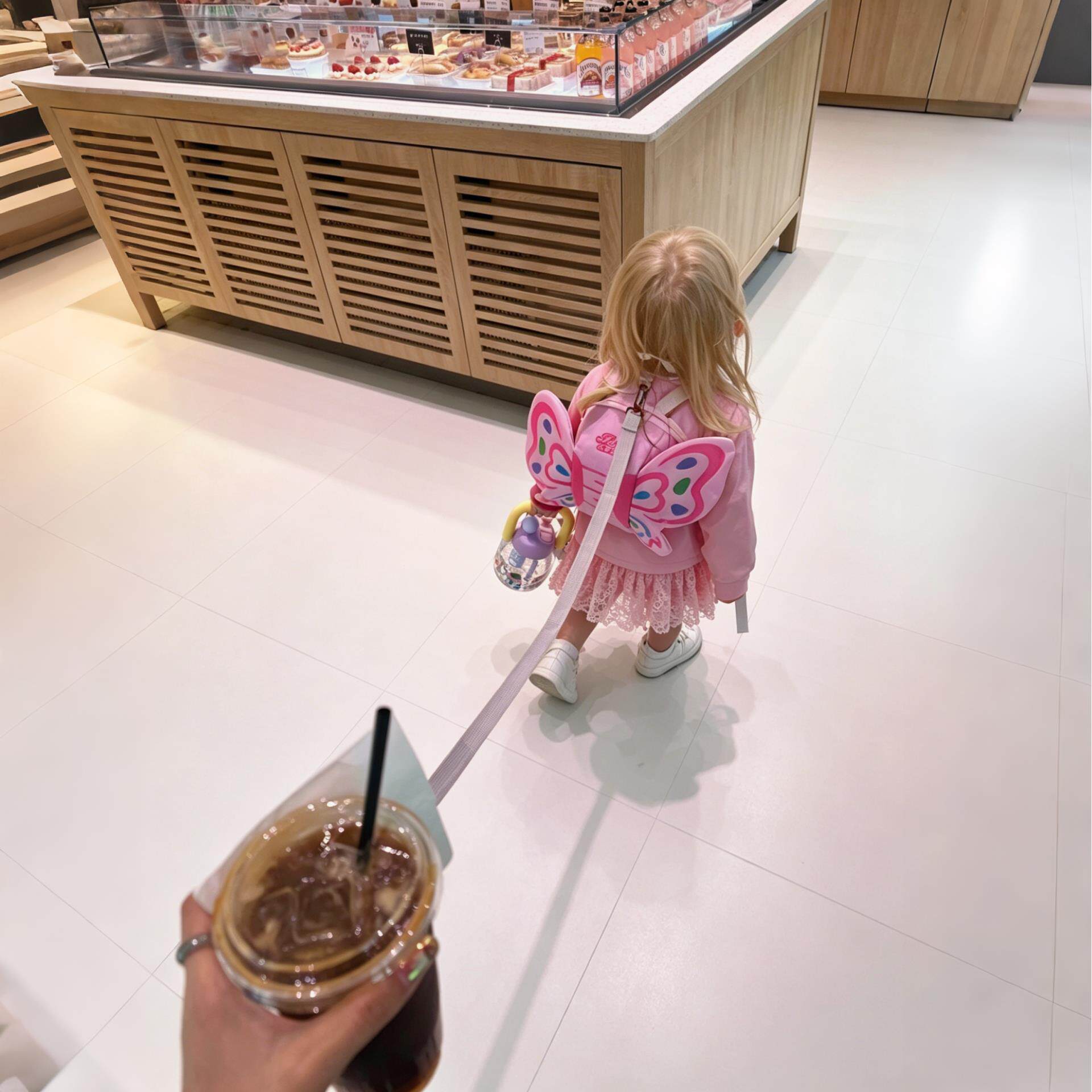 幼儿园书包蝴蝶卡通背包女孩超轻男童高颜值小型大容量有趣双肩包