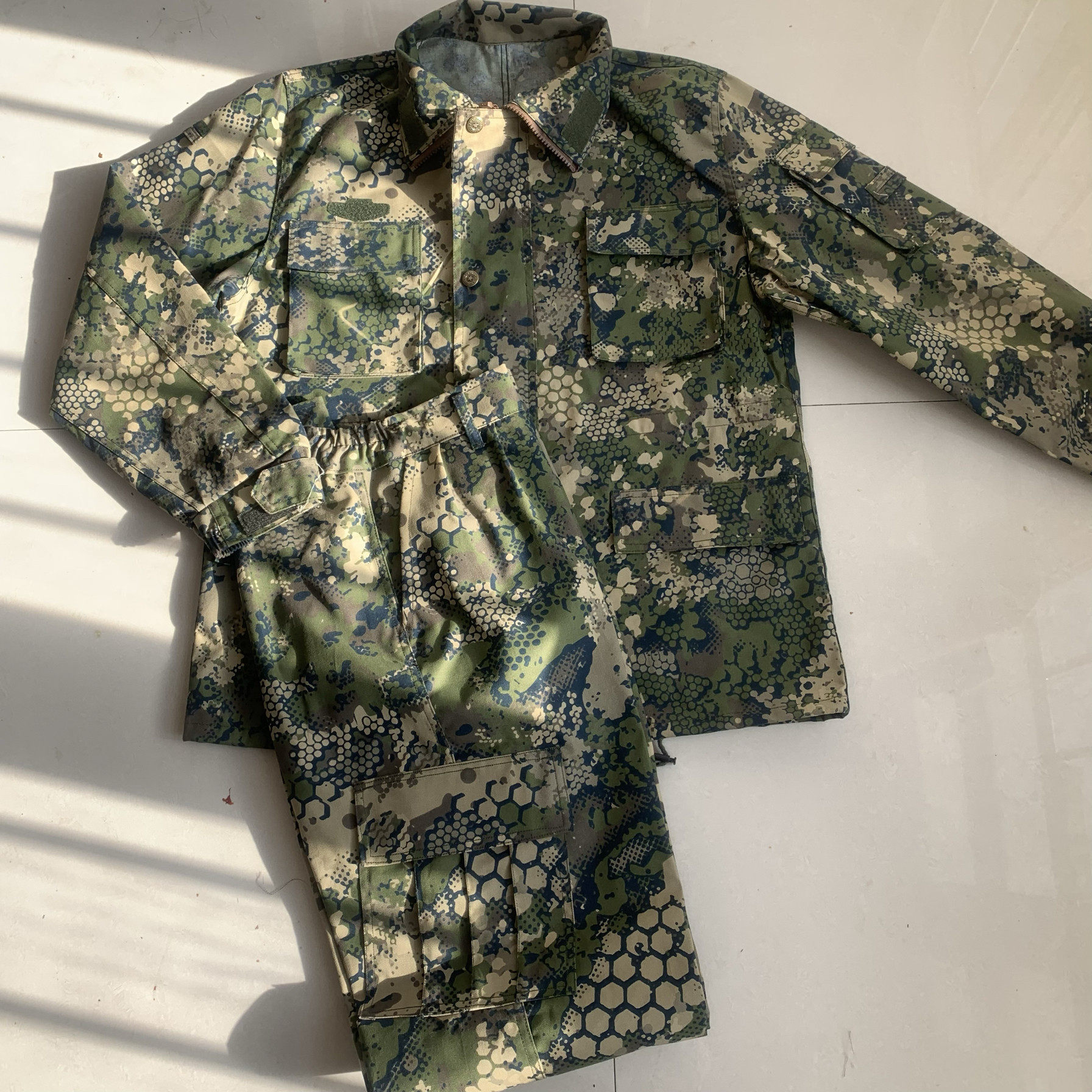 Carinthia卡伦西亚蜂巢迷彩服训练耐磨工装新户外工作服野战套装,户外/登山/野营/旅行用品,作训外套/套装/野战套装,淘宝优惠券,粉丝福利购,淘宝优惠卷