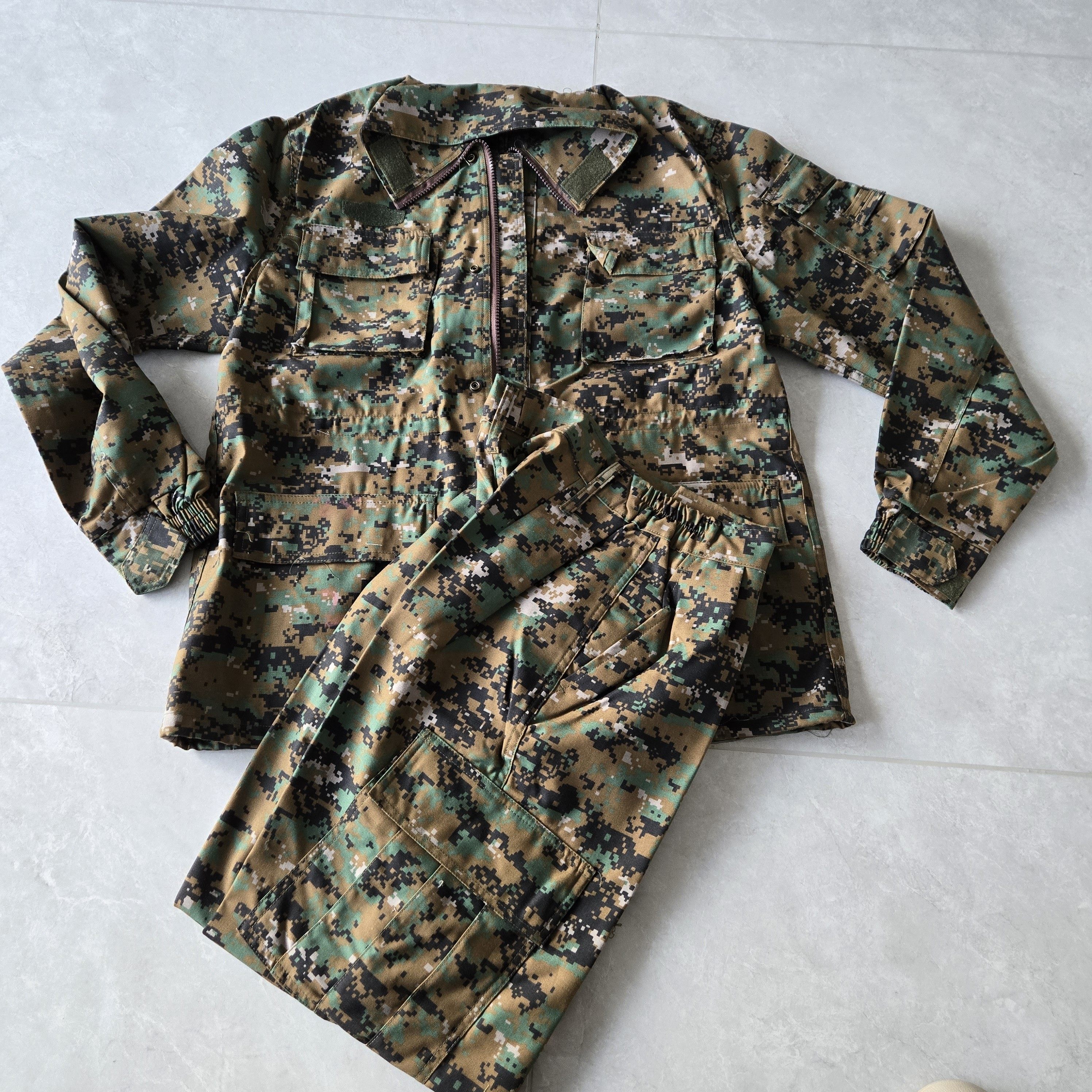 Carinthia卡伦西亚迷彩服迷彩套装工作服多口袋带迷彩服耐磨,户外/登山/野营/旅行用品,作训外套/套装/野战套装,淘宝优惠券,粉丝福利购,淘宝优惠卷