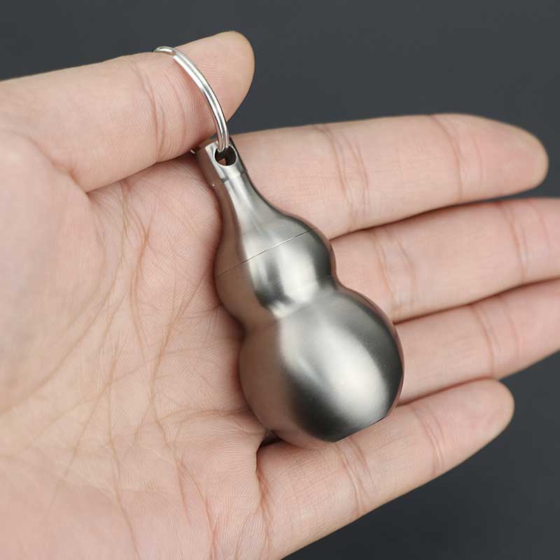 创意葫芦造型药盒迷你中空储物挂件防水仓密封防尘避Y光纯钛小药