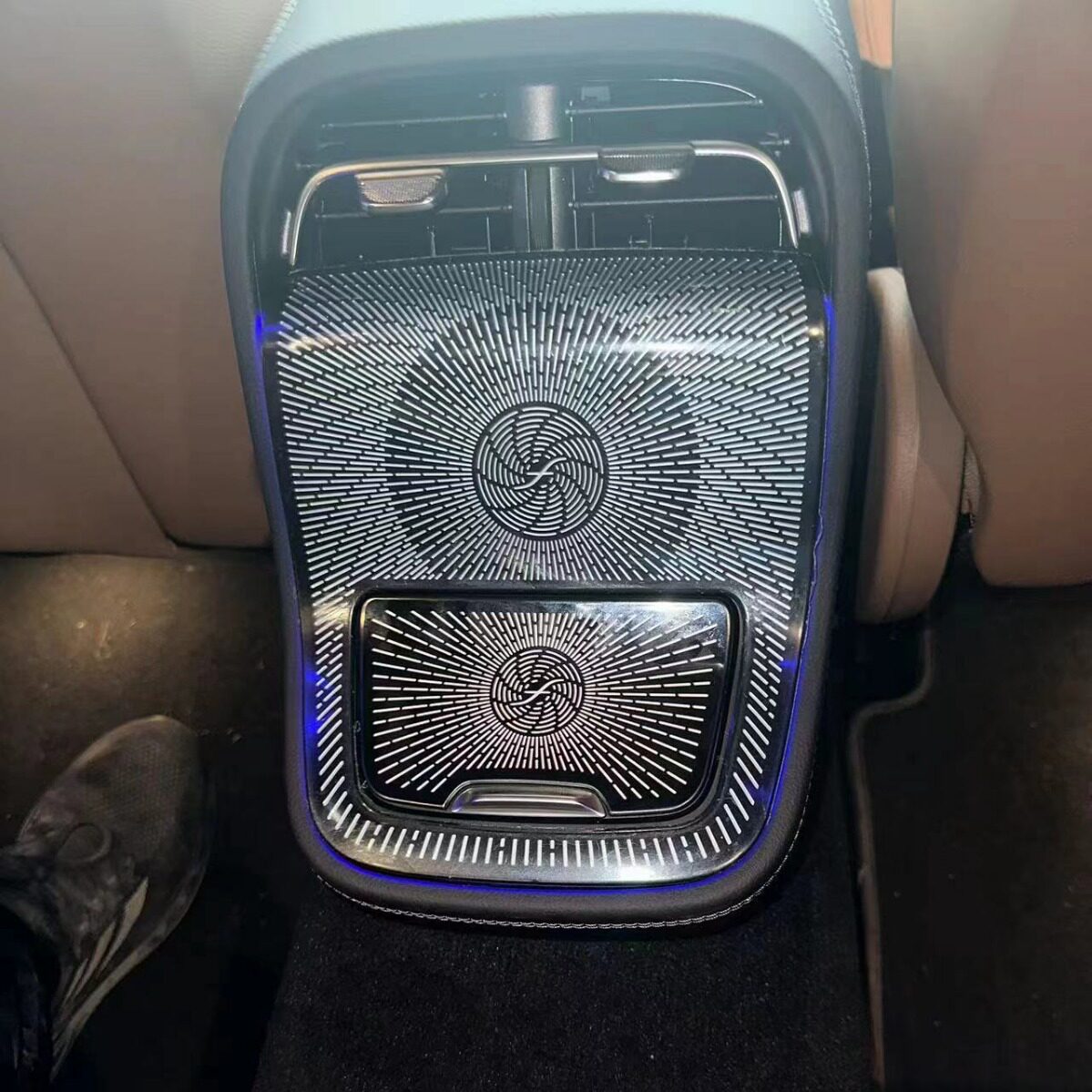 奔驰E级W214后排座椅防踢罩