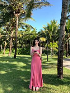 法式吊带长裙女春夏季精品修身气质度假裙子性感卡戴珊连衣裙女