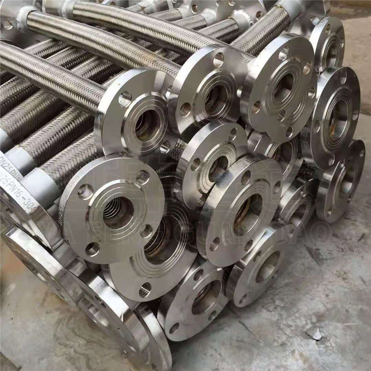 法兰式不锈钢波纹补偿器通用型膨胀节金属软管型号齐全蒸汽管道