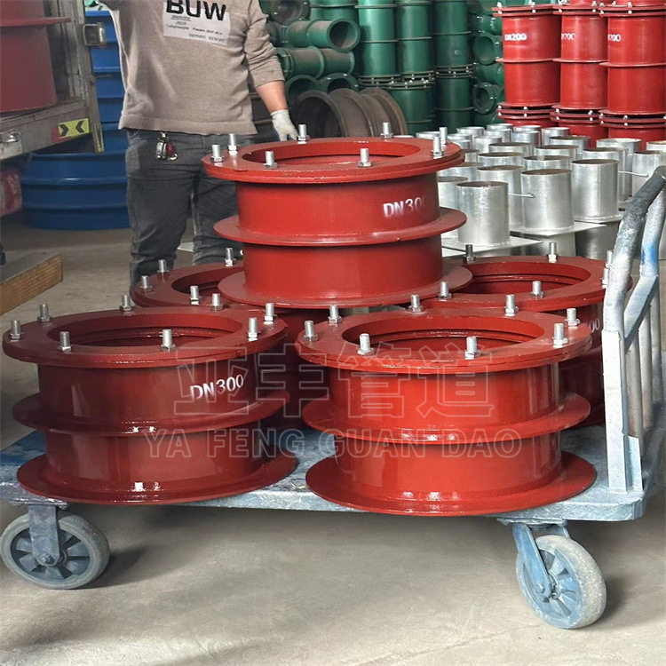 管道柔性防水套管柔性穿墙管防护密闭套管管道安装水电预