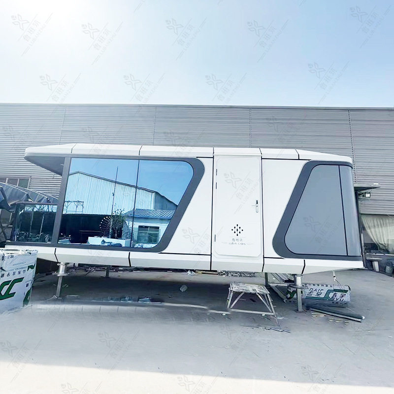 装配式太空舱建筑网红自然观景住人豪华民宿可移动营地房车厂家