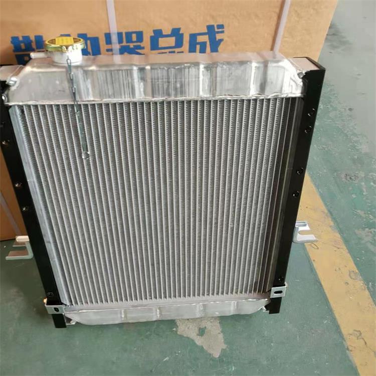 江淮跃进水箱1301010D338/D114