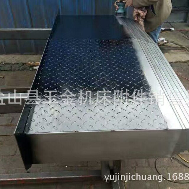 耐磨材质数控机床导轨钢板防护罩自如伸缩式钢制防护罩厂家供应图片