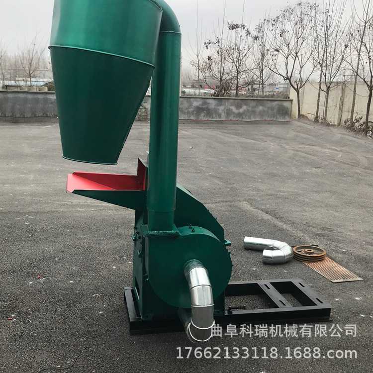 玉米棒饲料粉碎机 420型11千瓦电机带的打粉机 麦草秸秆打糠机