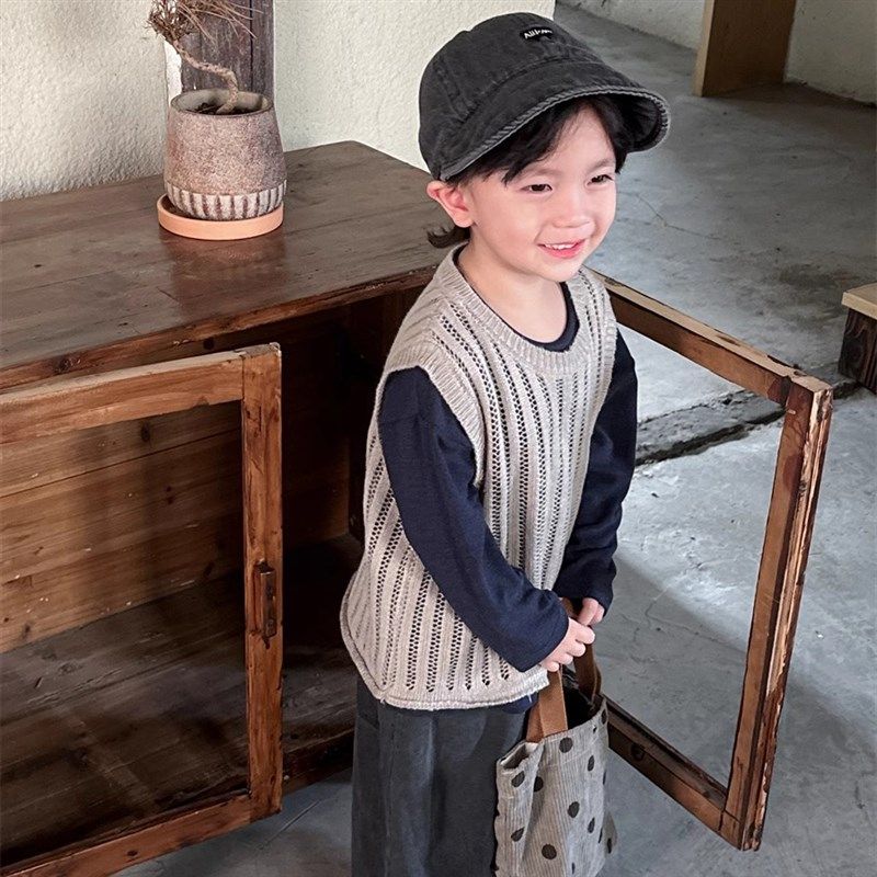 暮晨家新款春装2025男童镂空毛线衣马甲中小童森系复古背心针织衫