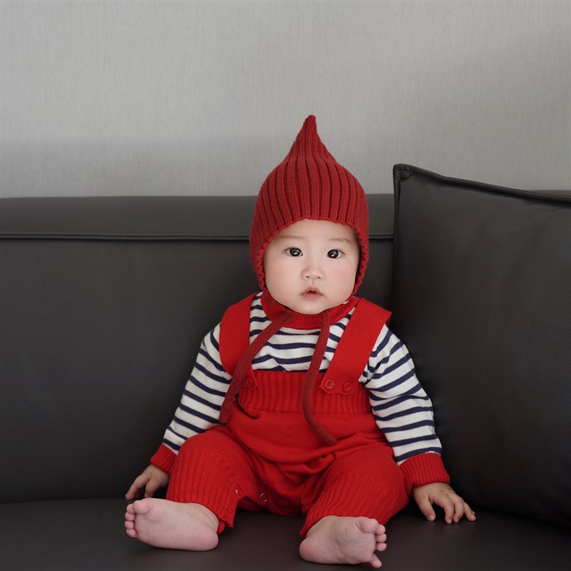 婴儿红色连体衣针织背带裤套装条纹细针毛衣套头上衣宝宝新年衣服