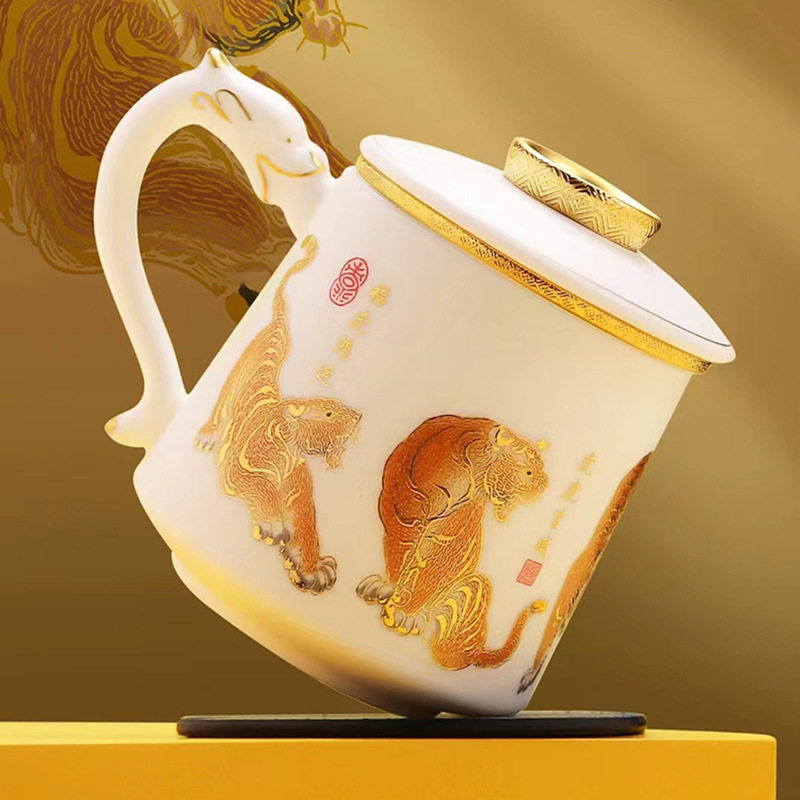 羊脂玉瓷茶杯办公杯生肖虎白瓷水杯带盖茶水分离大容量马克杯礼品