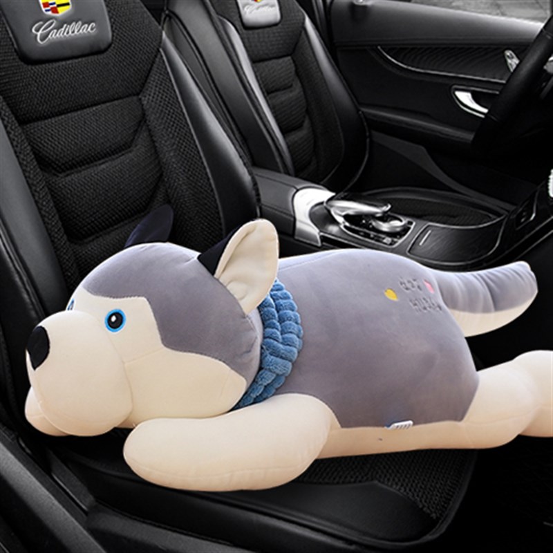 网红趴狗二哈公仔布娃娃汽车抱枕车载竹炭包去除异味后窗装饰摆件