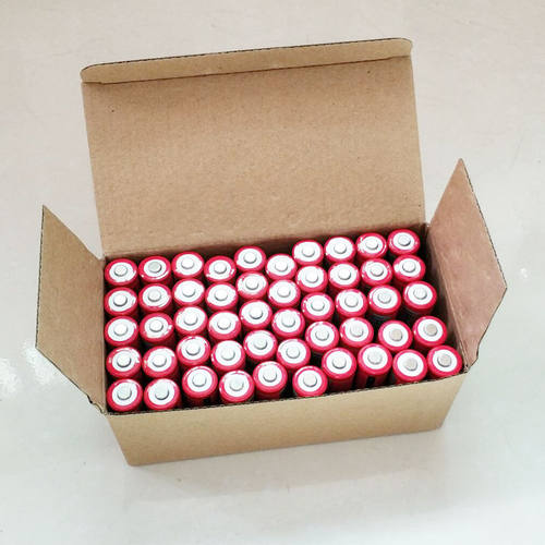 18650锂电池可充电3.7v大容量7800mAh头灯强光手电筒充电器唱戏机