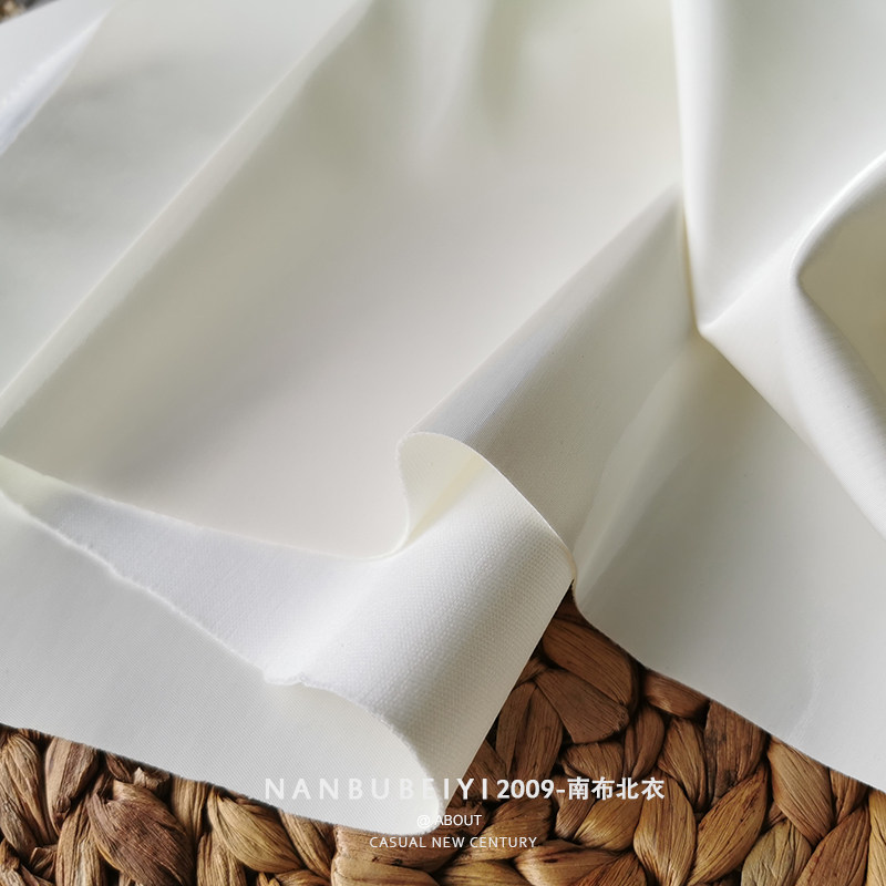 PU漆皮镜面皮革皮优布料 DIY手工COS礼服 时装服装防水羽绒服面料