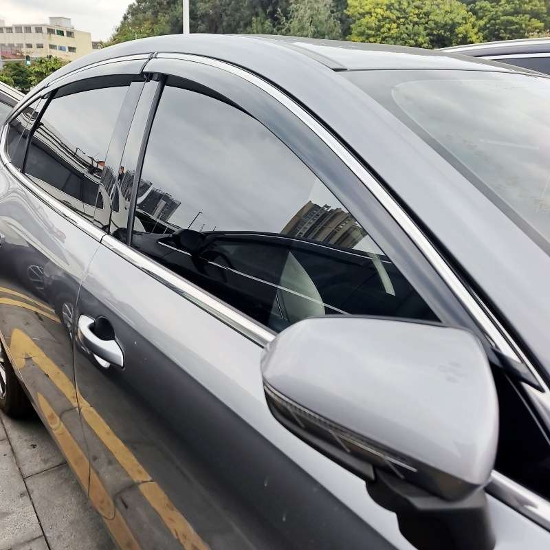 适用欧拉白猫晴雨挡板不锈钢亮条车窗雨眉门边挡雨条汽车遮雨搭