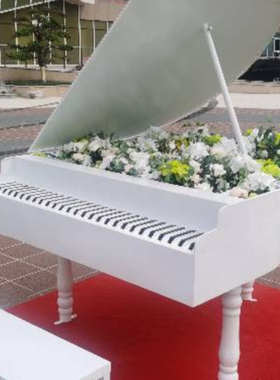 新品金属户外钢琴花架创意摆件酒店别墅道具装饰公园婚庆摄影定制