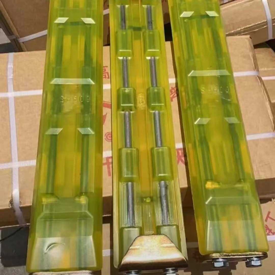 挖机链板胶块聚氨酯浇筑牛筋胶块加厚耐磨胶块微挖小挖履带板胶块