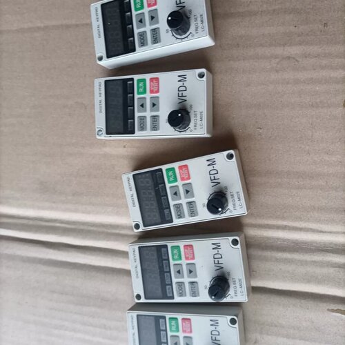 议价台达变频器面板VFD-M，LC-M02E，5个，成色如图，功