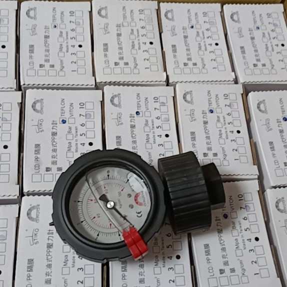 普通加 工径向SAFE压力表轴向螺纹连接 塑胶隔膜pp外壳耐震负压