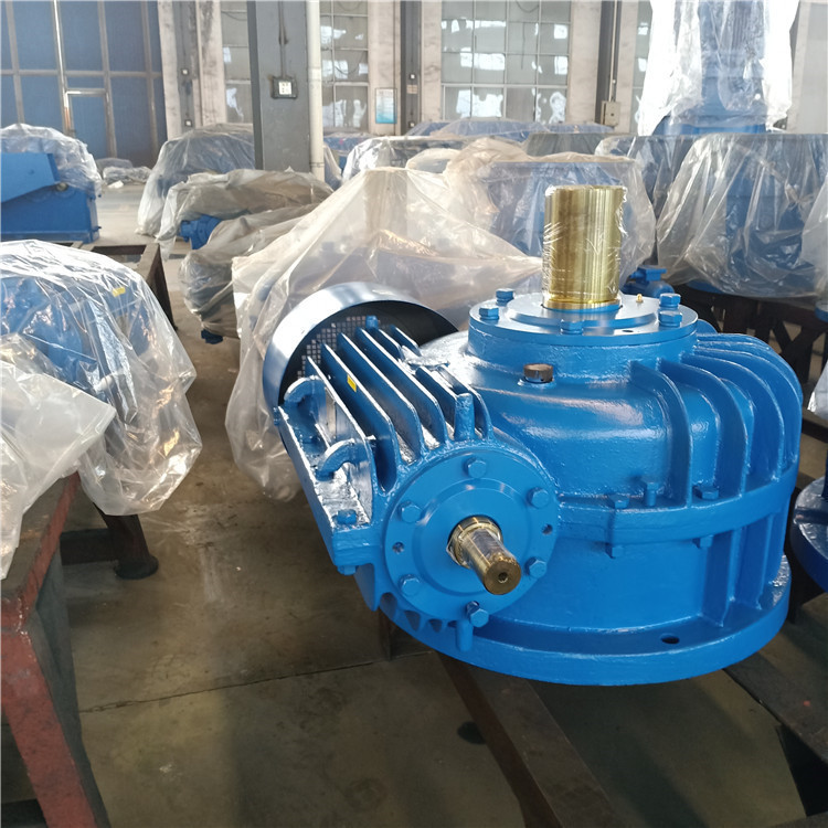 WHC系列蜗轮蜗杆减速器选型 WHC360-50-IIIF齿轮减速机