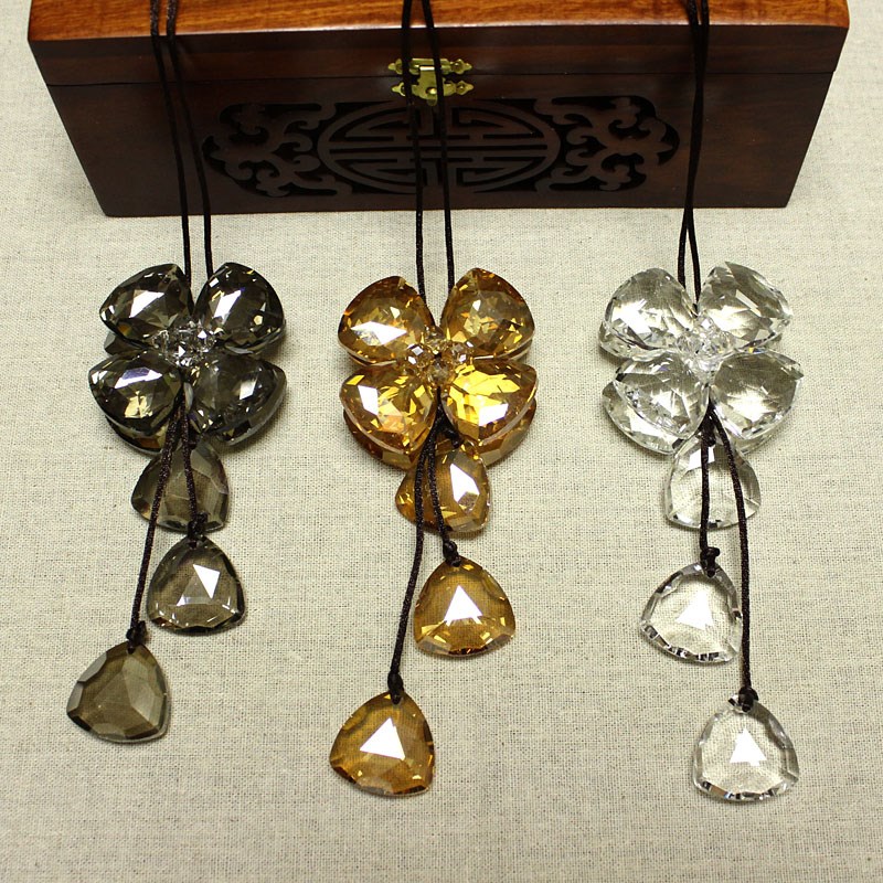 高档水晶汽车f挂件女士车内车载饰品后视镜车挂车用吊坠挂饰四叶