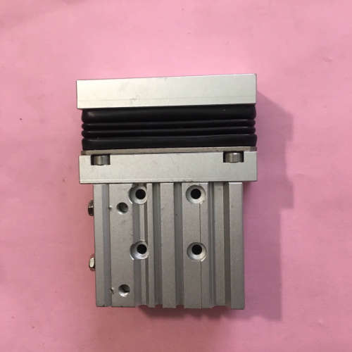 议价三轴气缸带防尘罩，MGPM-16-20-J，全新闲置没有用过