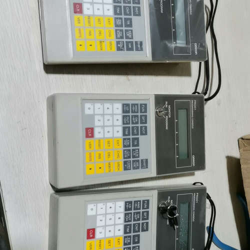 C200H-PRO27 两个和CQM1-PR001-E 三个议价