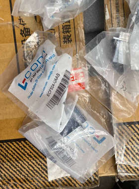 全新金属（6.29）屏蔽网口转接头ECF504-UAAS，共议价