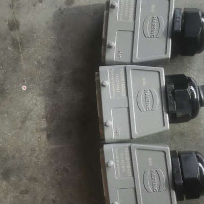 HARTING哈丁连接器19300160428成色很新都是剪议价