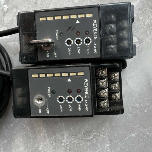 议价基恩士 lx2 60 两个 cv c1 一个 一起打包300