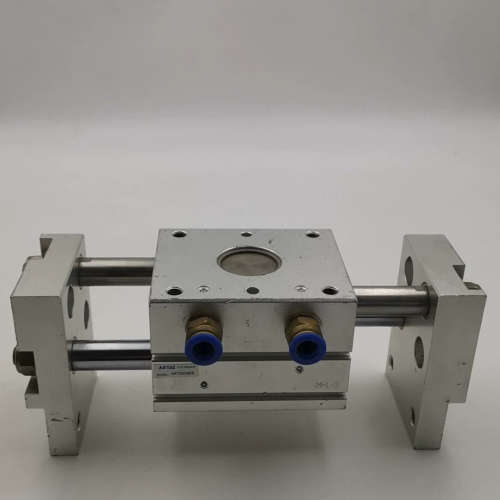 亚德客AIRTAC气缸HFT32X60S，拆机品，成色漂亮，议价