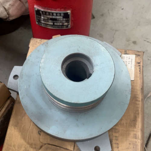 议价3套大连机床CKA6150刹车制动器，皮带轮总成，电磁离合器