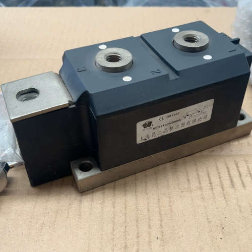 议价7台全新昆二晶分流器MTX，电流1100A电压2000V，包